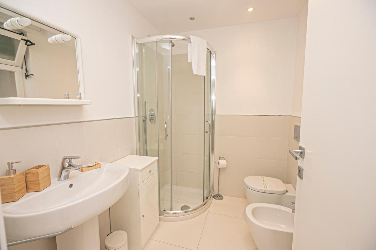 Splendid Apartment Genoa Bagian luar foto